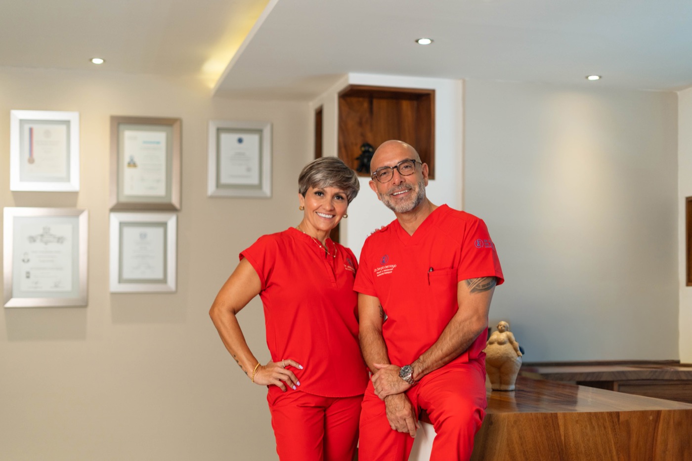 Dr. Sergio del Hoyo with a member of his medical team